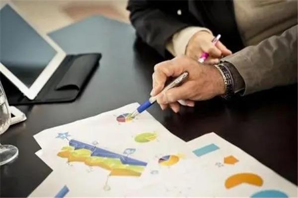 生活hr是什么职业，hr人力资源管理吃香吗  2