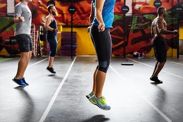 生活有氧运动有哪些?(这五种有氧运动燃烧脂肪完美瘦身)  2