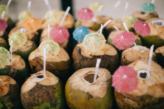 生活椰肉可以直接生吃吗 椰肉直接吃好吗  1