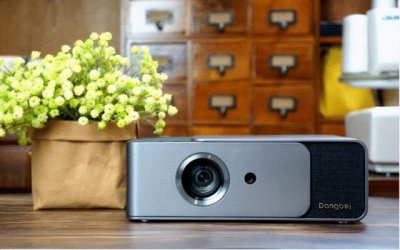 ​极米和小米是什么关系？ 投影仪哪个更好？ 我今天终于想通了！