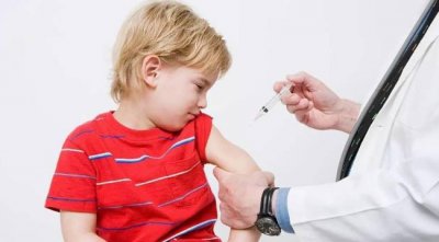 ​宝宝接种疫苗后嗜睡是怎么回事 疫苗早打晚打没区别吗