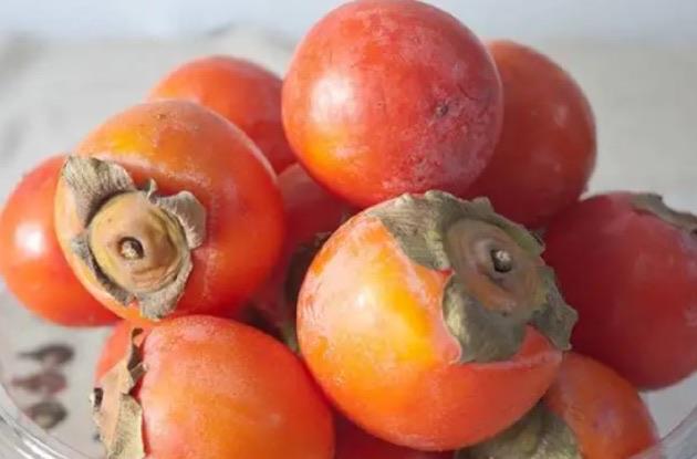 生活如何避免吃柿子带来的结石 柿子能多吃吗  1