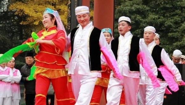 生活回族的主要节日有哪些，回族的禁忌  2