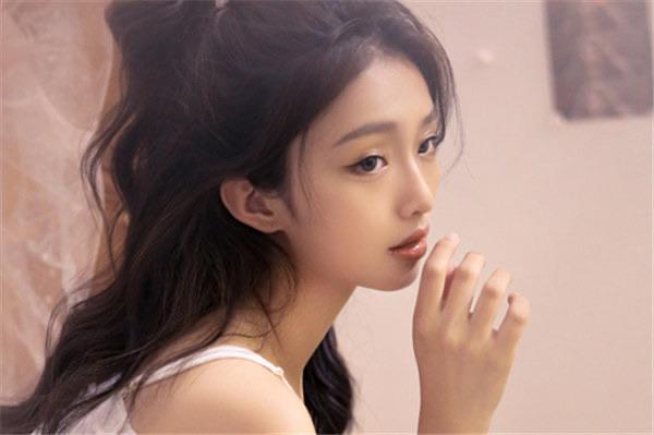 生活男人反复想睡一个女人情感(越睡越爱)  1