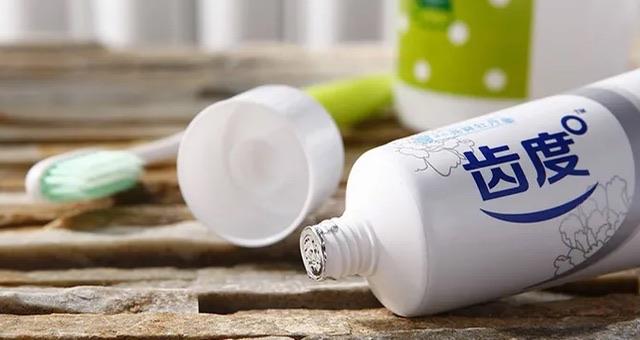 生活如何清洗银手镯才亮 1