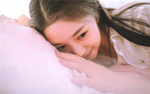 和女孩子聊天感觉她不怎么喜欢和我聊