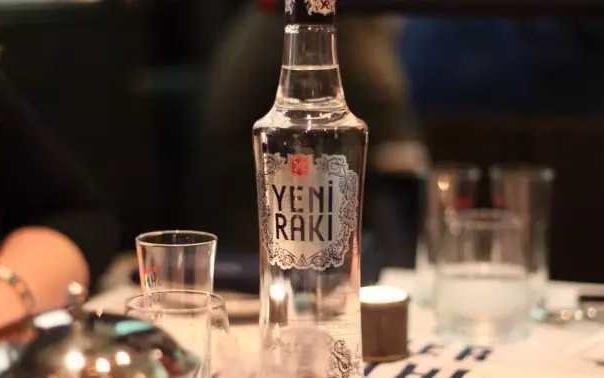 生活茴香酒的正确喝法 茴香酒怎么勾兑才好喝 3