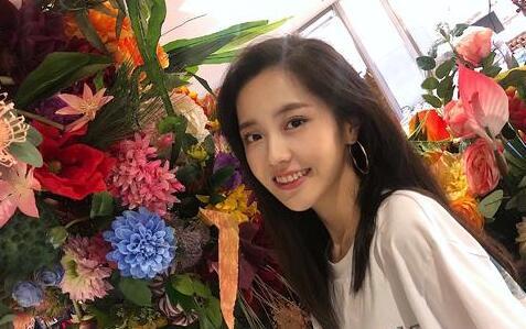 和女生谈恋爱有什么可以讲的话题