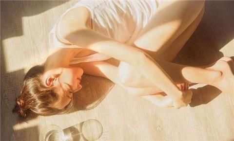 不会聊天的男生怎么追女孩子,不会聊天的男生该怎么办