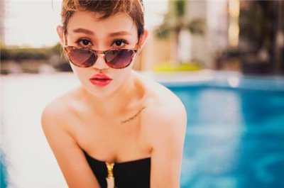 ​微信聊天怎么打开话题？