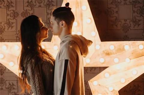 和女孩子约会的技巧和方法,做好四件事