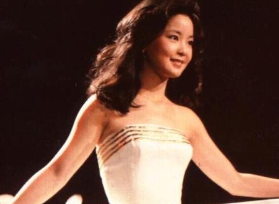 生活邓丽君经典老歌20首，关于邓丽君生涯简介  3