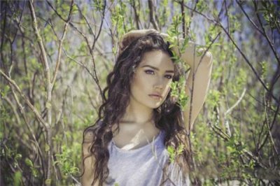 ​聊天第一句幽默技巧，和女生聊天开场白很重要