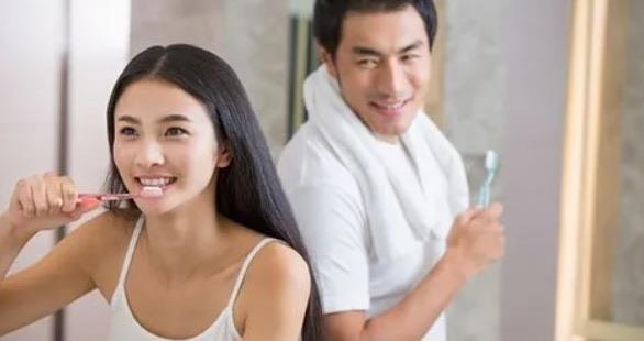 生活第一次怎么接吻 1