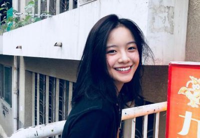 ​女生收下男生的项链是不是代表接受我了？