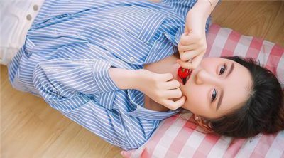 ​女生吊着你玩的9大特征，她只是把你当备胎