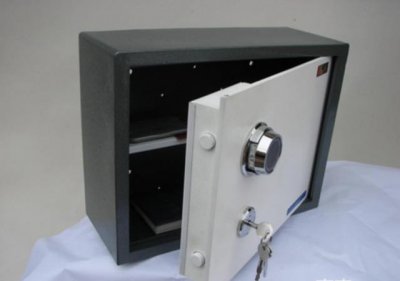 ​保险箱打不开了怎么弄？保险柜的开锁办法