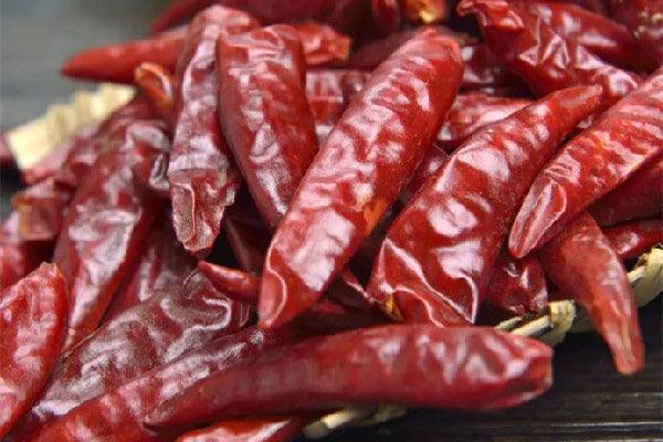 生活干辣椒是皮辣还是籽辣 干辣椒吃的时候需要清洗吗  2
