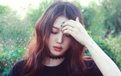 ​女生说心情不好怎么回复怎么逗她开心？