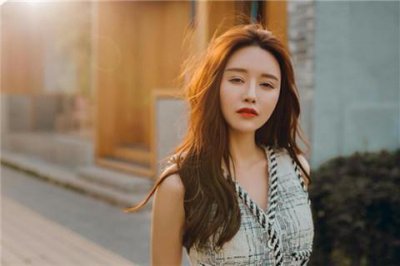 ​第一次约女孩子吃饭怎么聊天不尴尬