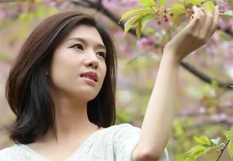 女生发愉快表情啥意思？附聊天实例应该怎么回