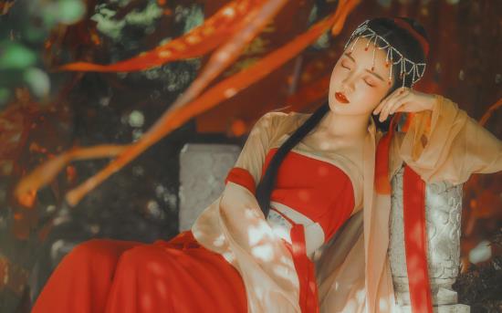 忘不掉前任算精神出轨吗? 对前任念念不忘算精神出轨吗?