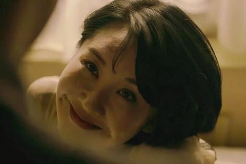 已婚女人爱上已婚男人的表现2