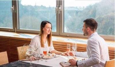 ​和女生相亲第一次见面聊什么？才能留下好印象