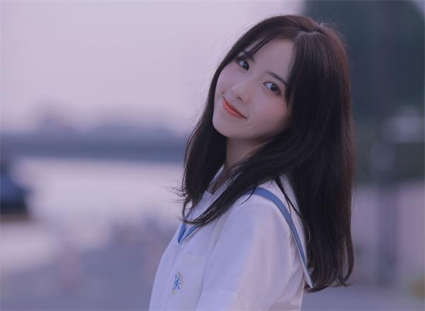 让女生发照片的套路让妹子心甘情愿发给你什么意思