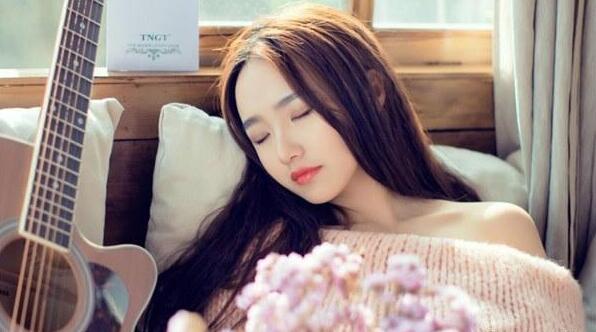 晚上跟女生聊什么话题比较好