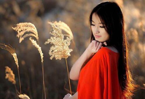 如何避免与女友吵架,让她开心?