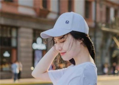 ​如何成为一个有趣的人，在聊天中能挑起女生情绪？