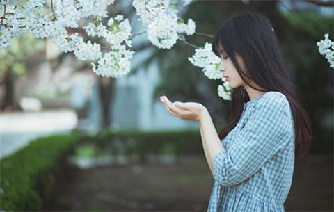 暗恋一个人的8种表现