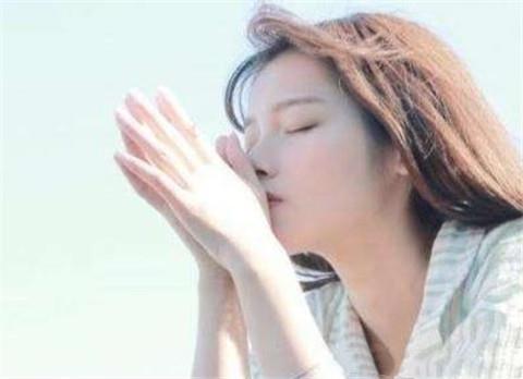 如何幽默的和女生聊天