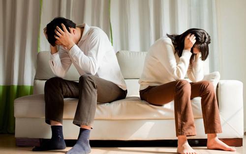 渣女离婚找好下家的表现