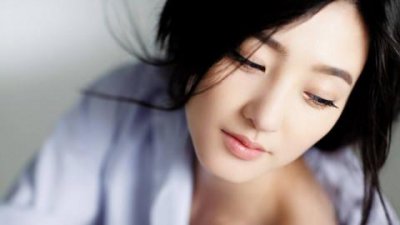 ​第一次约会可以牵手吗？怎么才能牵到女生的手？
