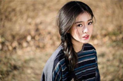 ​女生主动找我尬聊是什么意思？