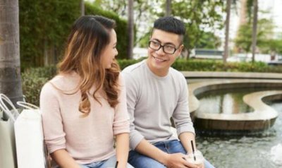​每天和女生聊天聊什么？关系才能进一步发展
