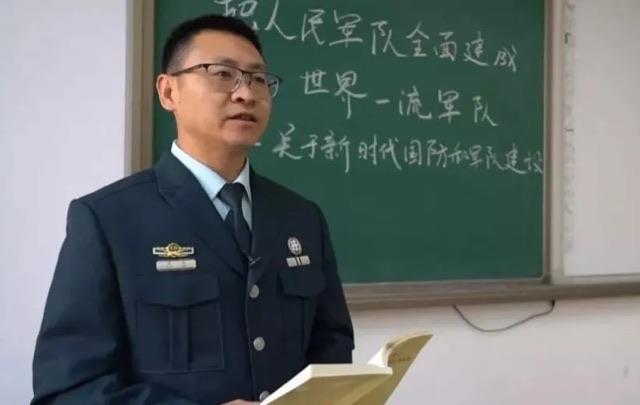 生活军队文职工作怎么样？  2