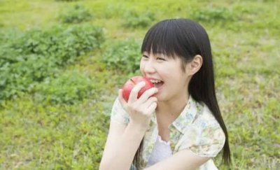 ​相亲有同时跟几个人联系，从中选一个的潜规则吗