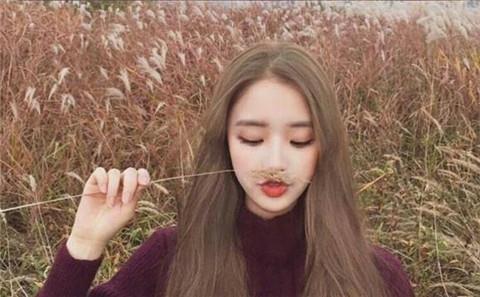 女生喜欢你藏不住的表现有哪些1