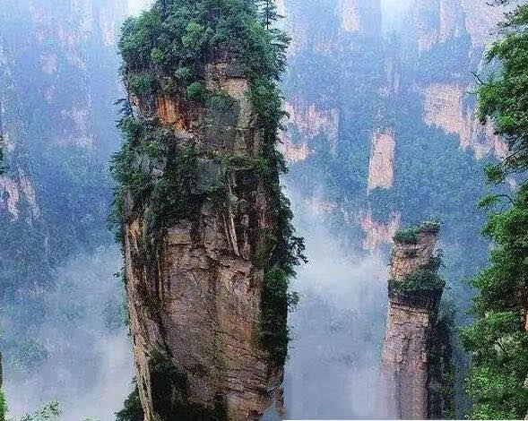旅游湖南省的著名景点（湖南十大必打卡景点）  1
