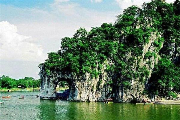 旅游桂林十大最好玩的旅游景点(桂林景点推荐大全)  4
