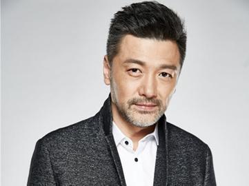 王丽坤新剧来袭化身高颜值保镖，男主被称为行走中的“荷尔蒙”