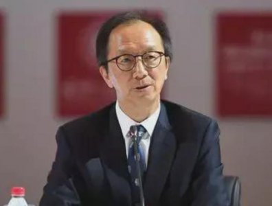 ​42岁伏明霞被曝离婚，因不想过老夫少妻的生活，梁锦松做出回应！