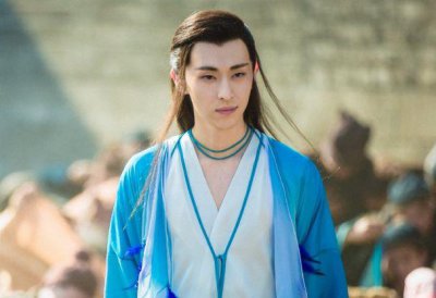 ​新封神演义热播，邓伦化身九尾狐，女网友：魅惑不输妲己