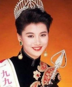 ​袁咏仪拍“三级”片 吴镇宇：“床要上好螺丝，不然床要塌了呀！