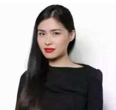 广东女孩远嫁比利时成王妃，王子对她一见钟情，婚后过得怎样？