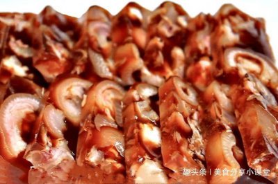 ​猪蹄冻最好吃的家庭做法，简单美味，晶莹剔透，Q弹又劲道