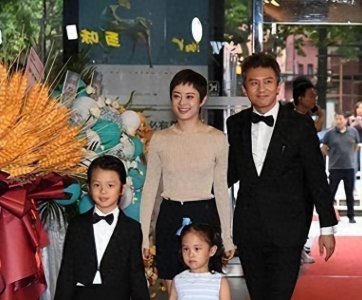 ​邓超孙俪一家四口！儿子帅气像妈，女儿可爱简直随爸了，好基因